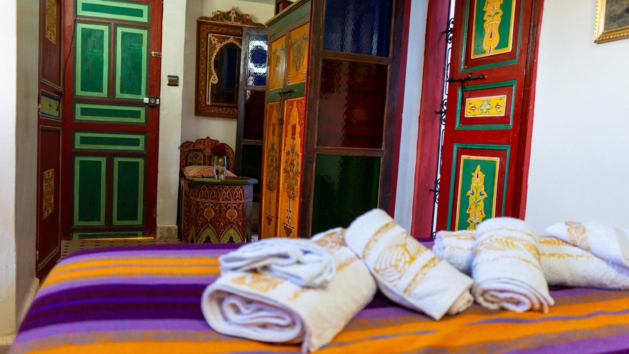 Riad Dar El Ouedghiri Fez Buitenkant foto