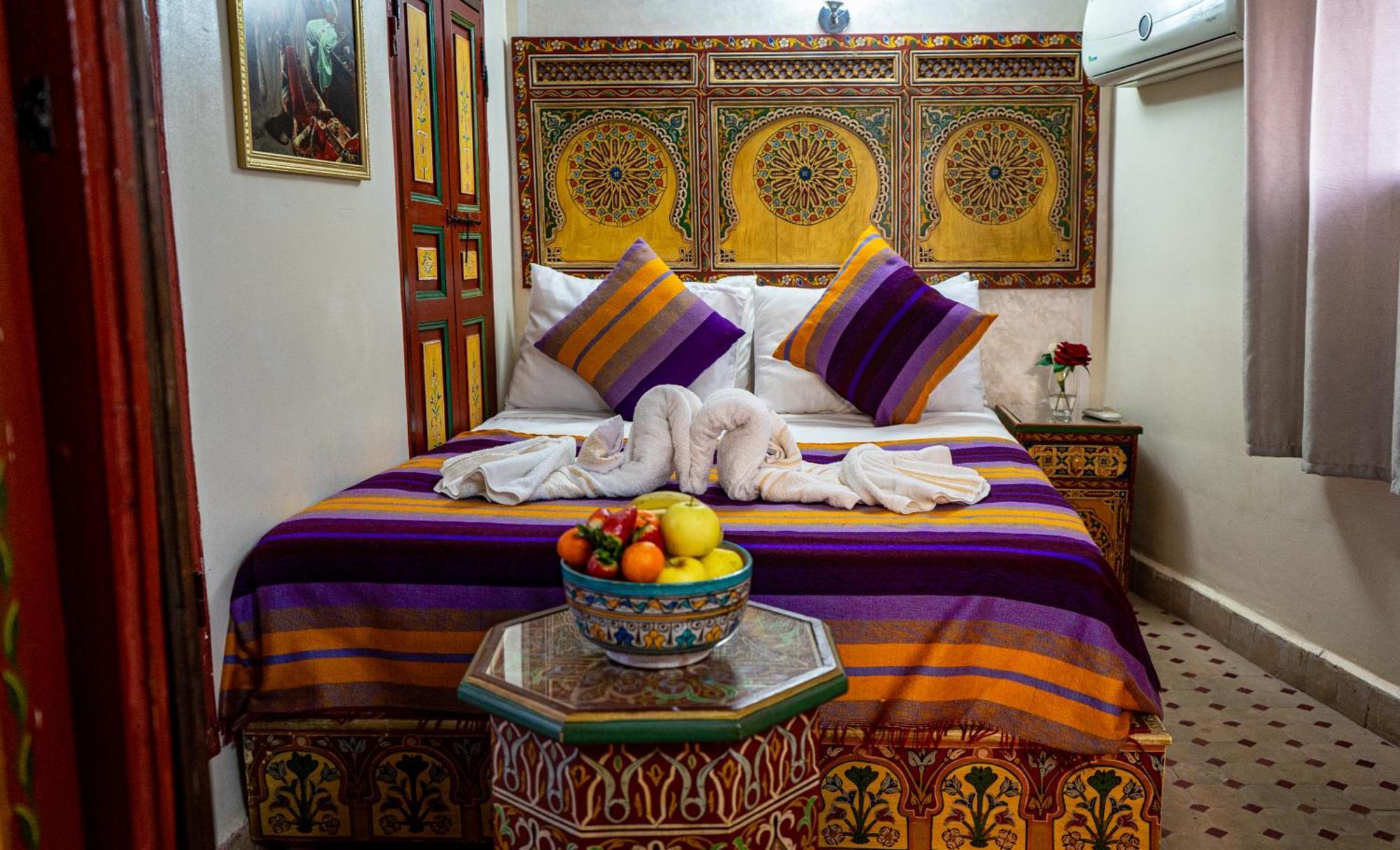 Riad Dar El Ouedghiri Fez Buitenkant foto